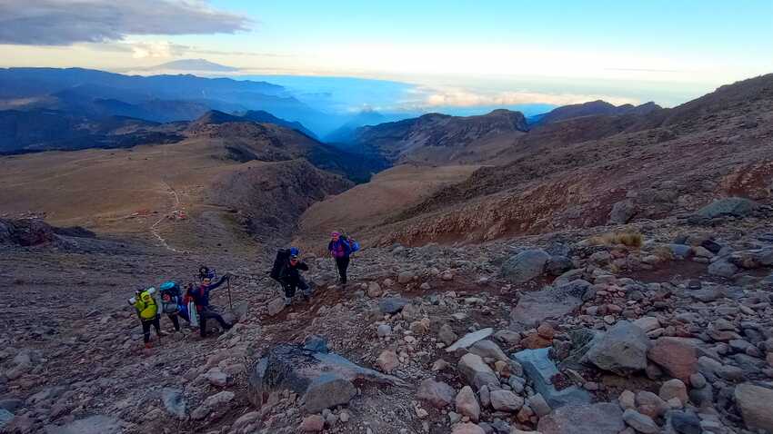 Cumbre Pico de Orizaba desde raíz guías de montaña senderismo montañismo méxico rutas extremas