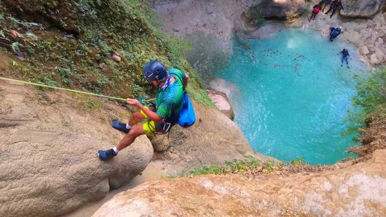 a3b0f6ccf27bea542273c0d4436cc5a9 Ruta de Cañonismo Rapel en Cascadas Pozas Azules Aventura Guías de Montaña Senderismo Hiking Mexico Deportes Extremos