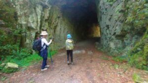 tuneles del xinantecatl, nevado de toluca, senderismo, peñuela, ríos, arroyos, cascadas, hiking, montaña, travesía, trekking, cdmx, trepa cerros, chilangos, montañismo