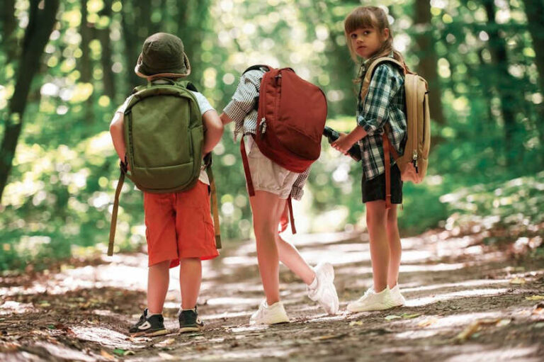 niños-hiking-mochila senderismo con niños, cdmx, mexico, aventura, vacaciones, portabebe
