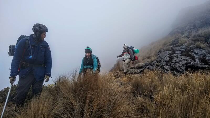 271851758_1908110042708333_8171479649480421749_n Izta desde raíz, puebla, cdmx, alta montaña, guías de montaña, senderismo, montañismo, deportes extremos, cumbre, nevada